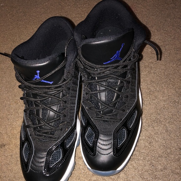 Jordan 11 ie “spacejam” size 11 - Picture 2 of 5